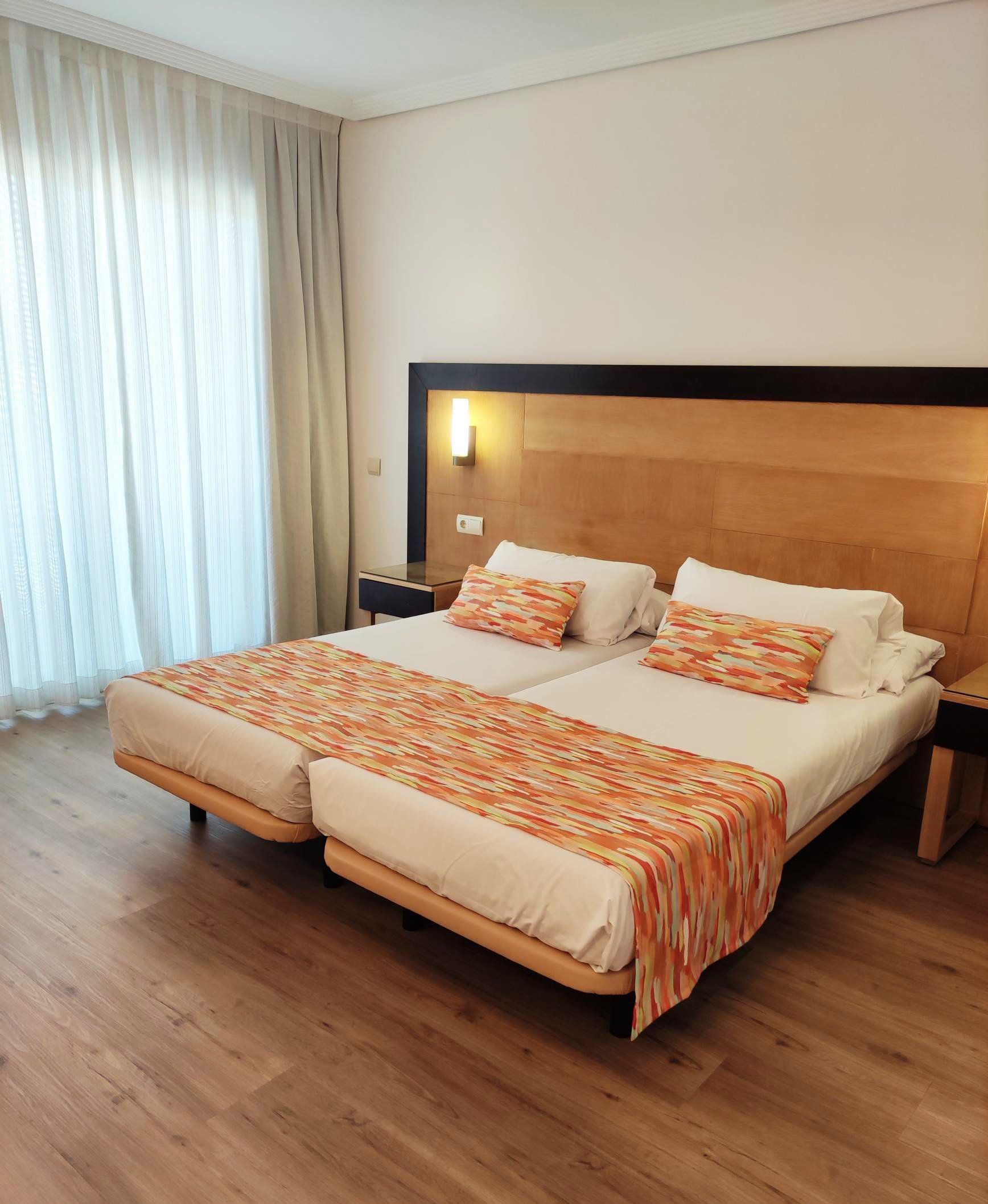 Base De Cama Para Hotel 2