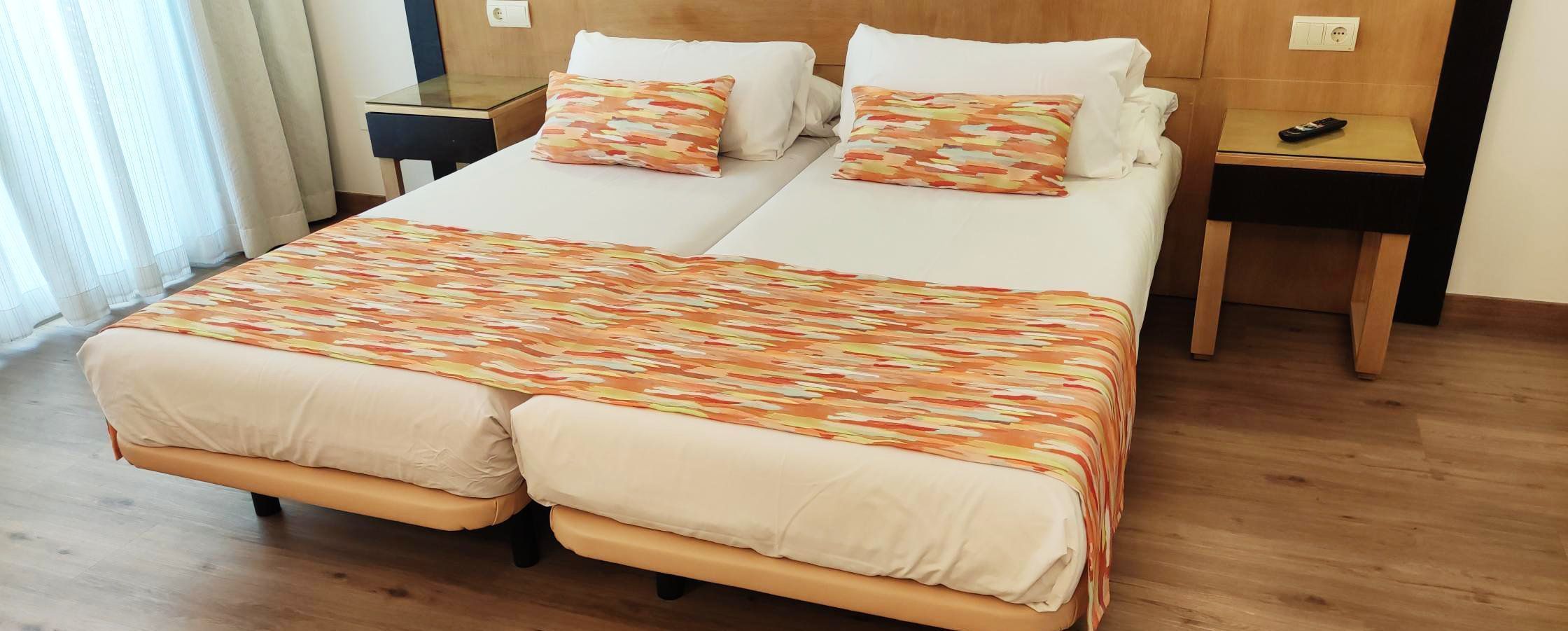 Base De Cama Para Hotel